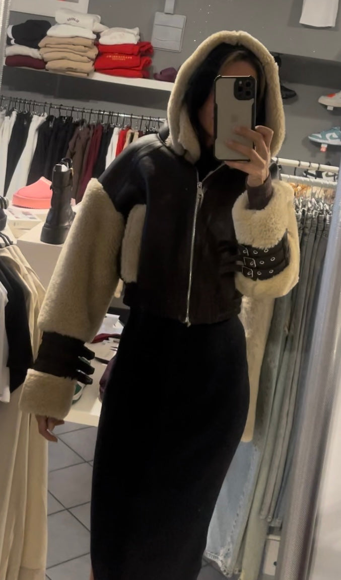 Dámska koženková bunda s kožušinou - hnedá