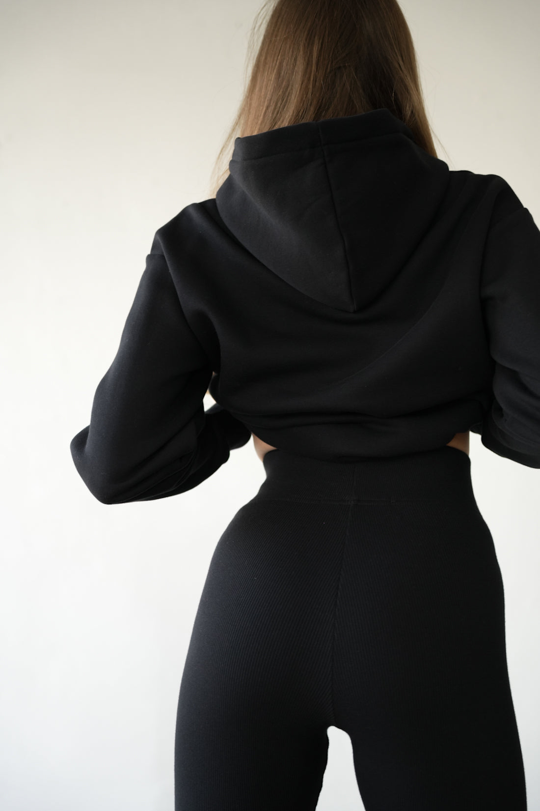 BRANDENBURG COUTURE DÁMSKA TEPLÁKOVÁ SÚPRAVA BG DIAMOND | ČIERNA