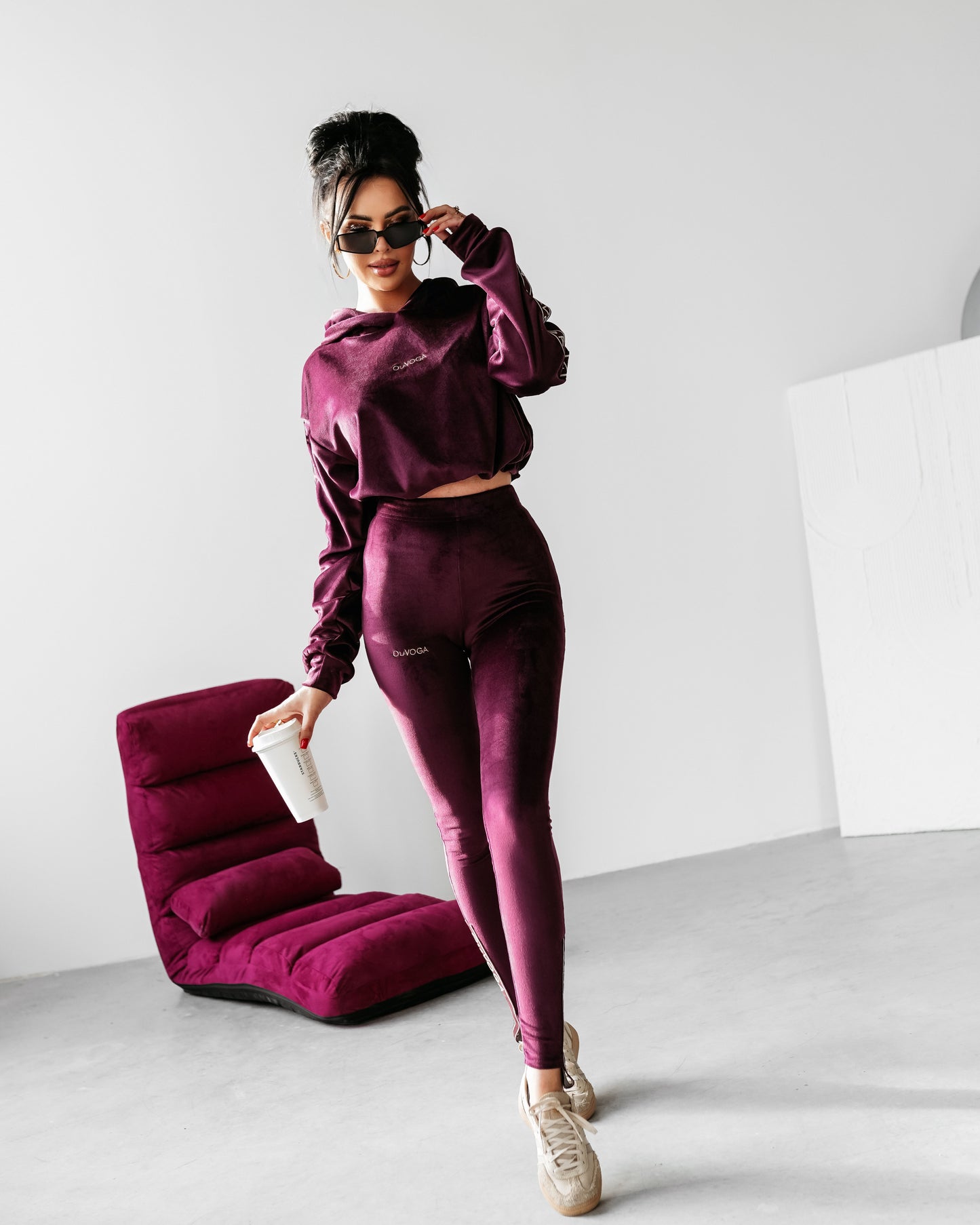 WOMEN'S VELOUR SET OLAVOGA CHANDAL - BURGUNDY COLOR