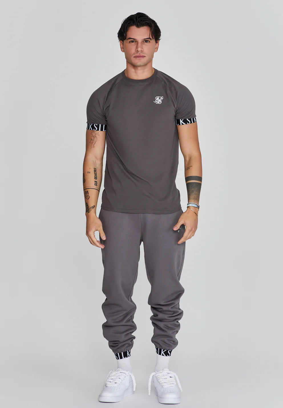 SikSilk: Sivé TECH tričko