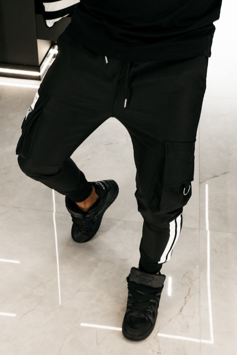 Olavoga Pánske Nohavice CASTON - čierna