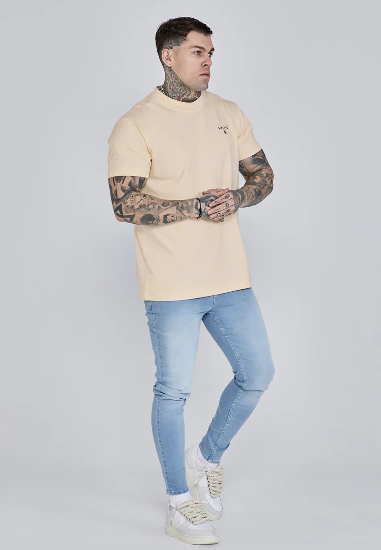 SikSilk: Ecru krémové grafické tričko