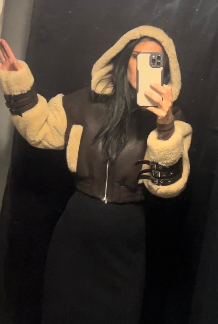 Dámska koženková bunda s kožušinou - hnedá