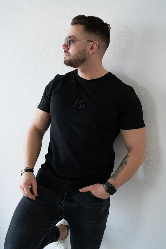 BG COUTURE ČIERNE TRIČKO S ČIERNYM LOGOM